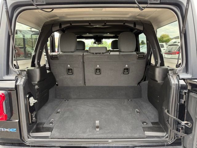 Used 2024 Jeep Wrangler Unlimited w/ Convenience Group image 37