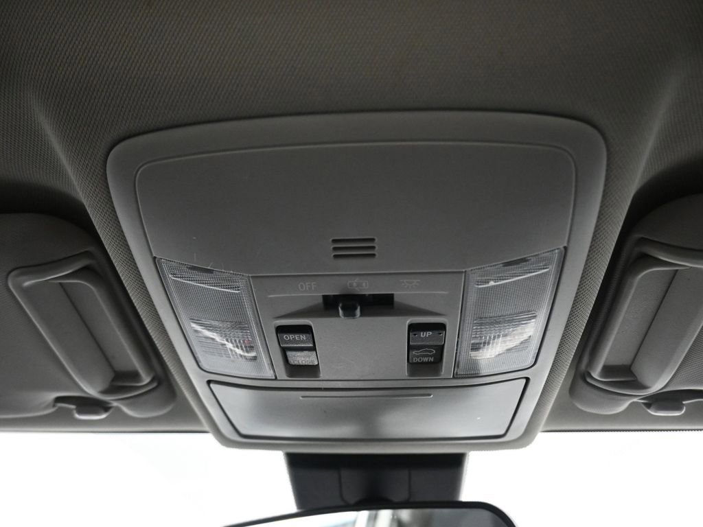 Used 2018 Toyota RAV4 XLE w/ Plus Extra Value Package image 24