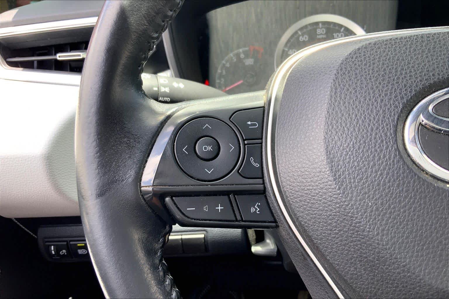 Used 2020 Toyota Corolla SE FWD image 23