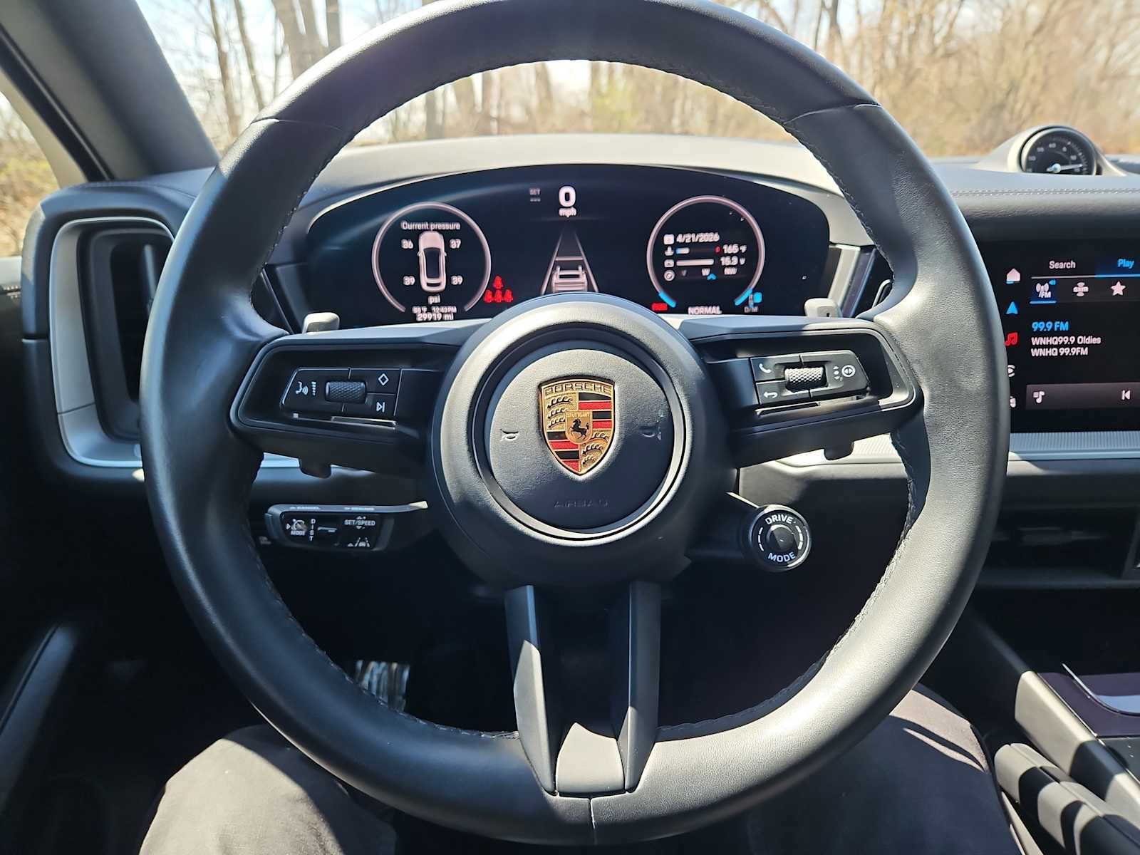 Used 2024 Porsche Cayenne Coupe AWD/4WD image 18