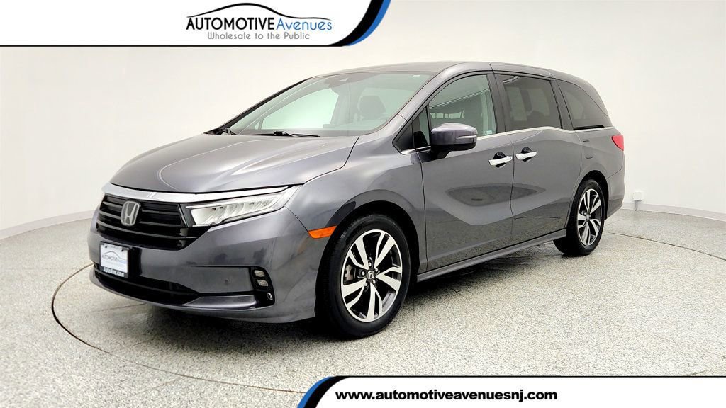 Used 2023 Honda Odyssey Touring image 1