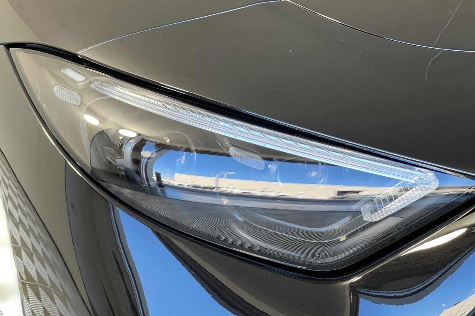 New 2024 Mercedes-Benz SL 63 AMG 4MATIC image 10