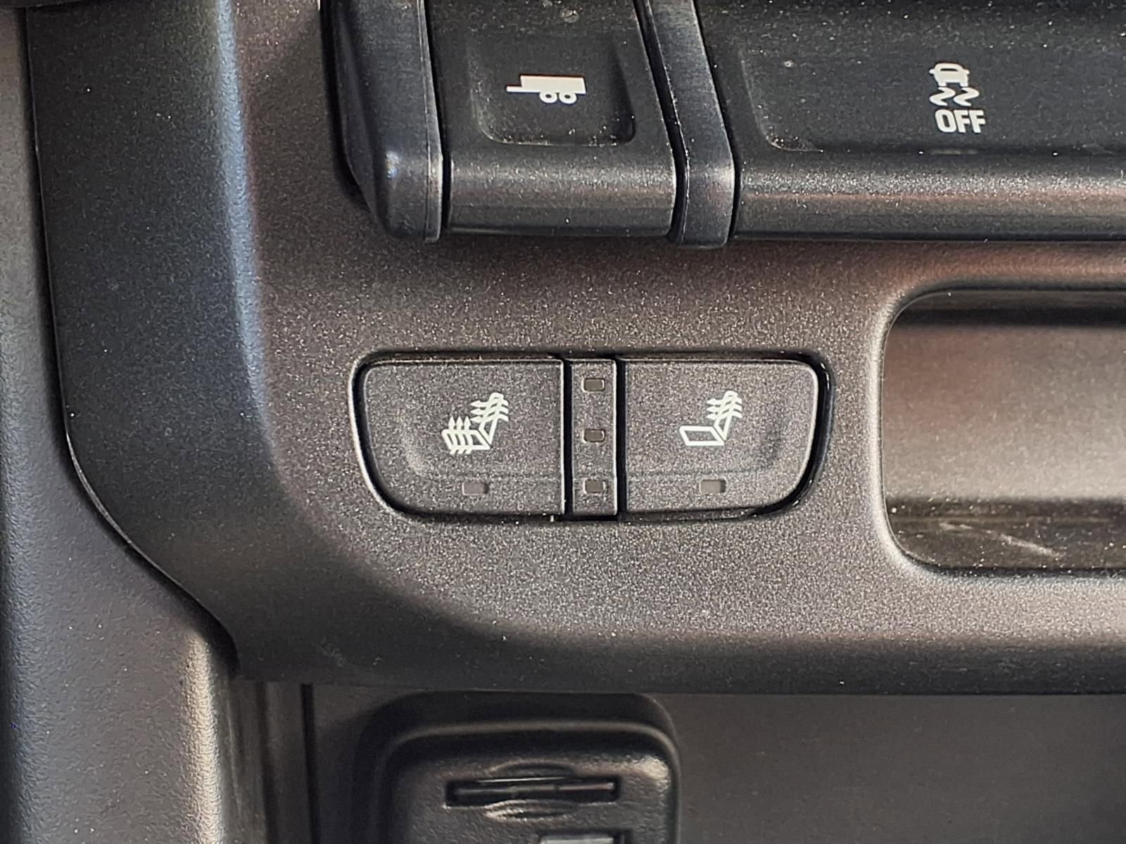 Used 2022 GMC Canyon AT4 w/ Trailering Package image 7