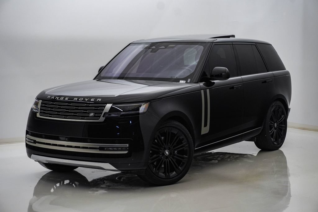 Used 2023 Land Rover Range Rover SE AWD/4WD image 3