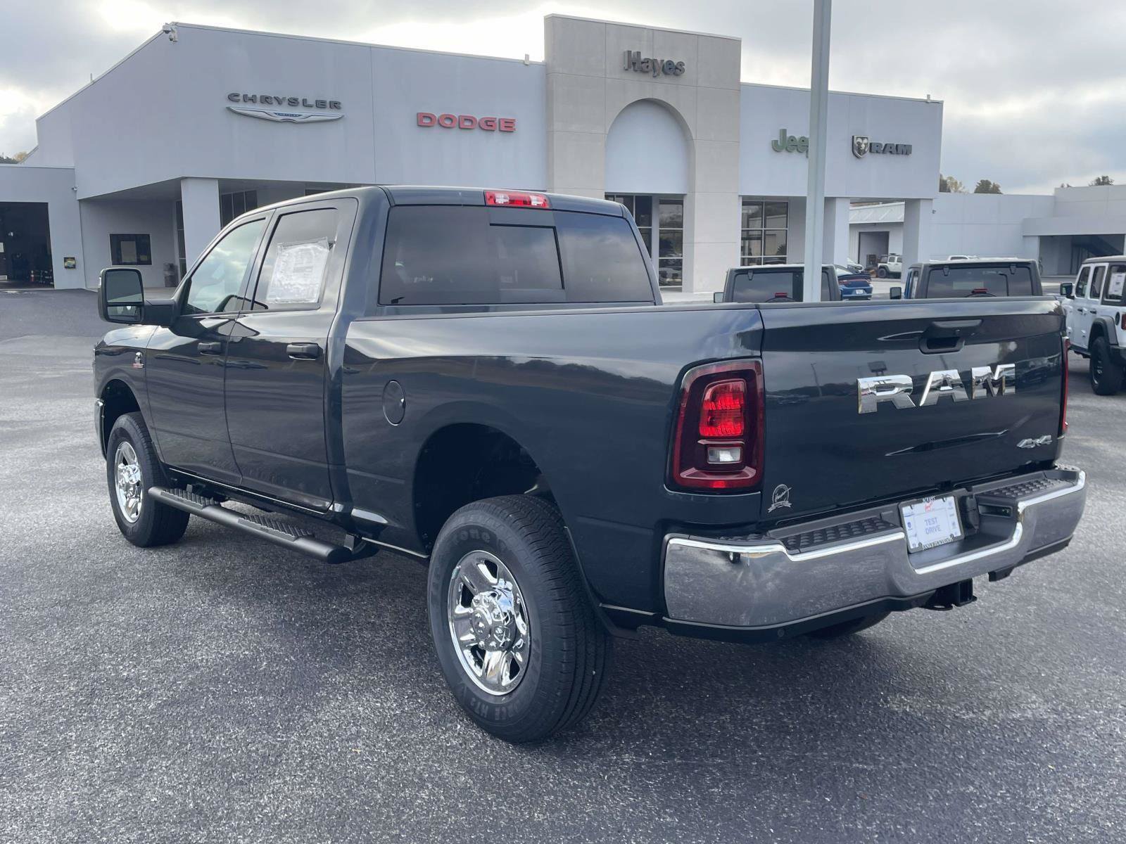 New 2026 RAM 2500 Tradesman AWD/4WD image 10