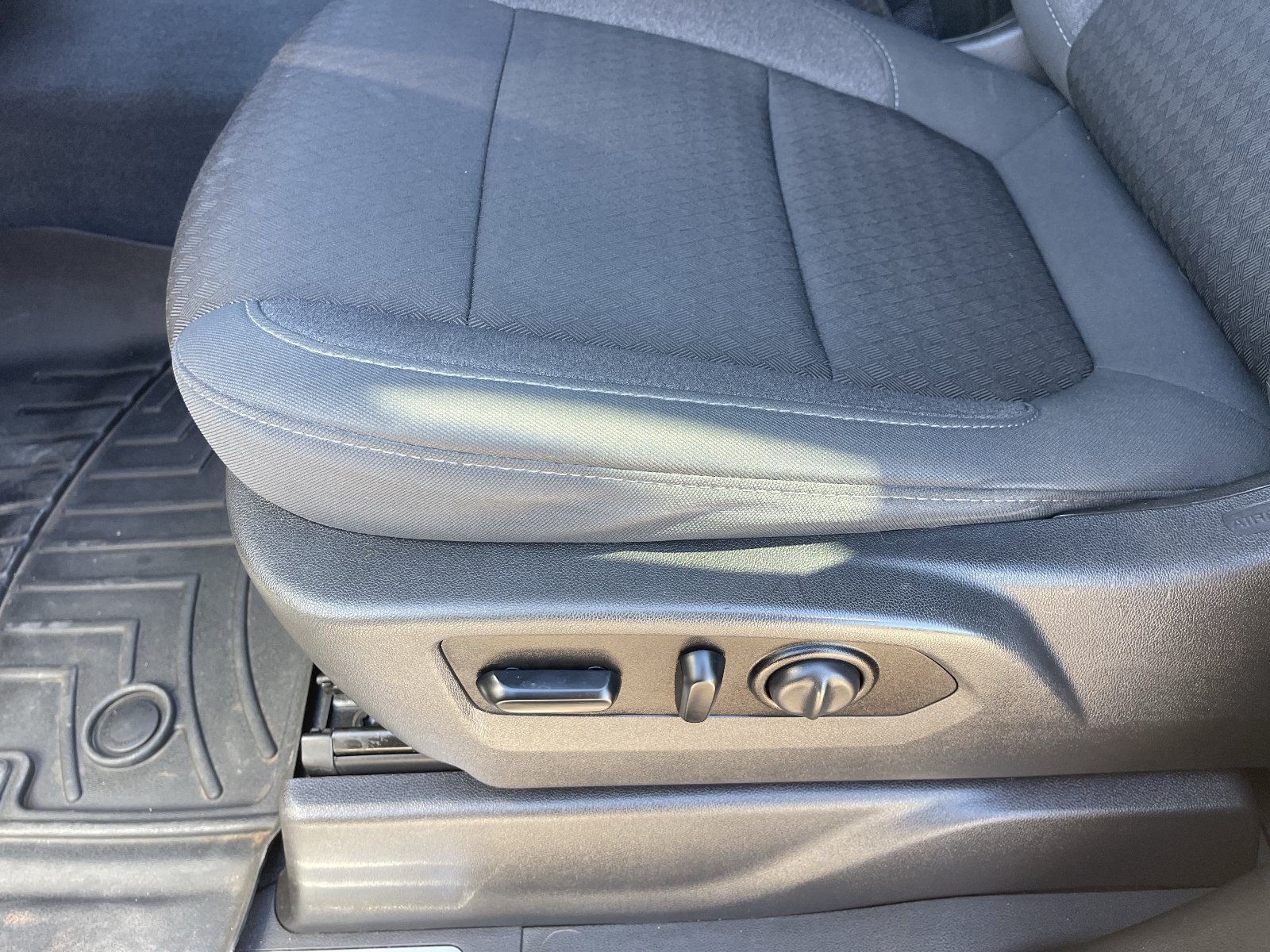 Used 2021 GMC Sierra 1500 Elevation RWD image 21