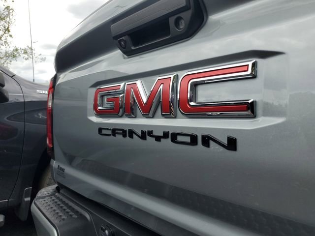 Used 2025 GMC Canyon AT4 w/ Nightfall Edition AWD/4WD image 6