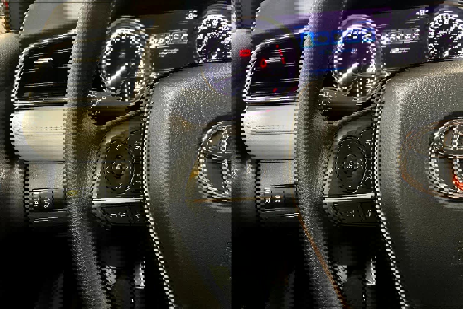 Used 2023 Toyota Camry LE image 22