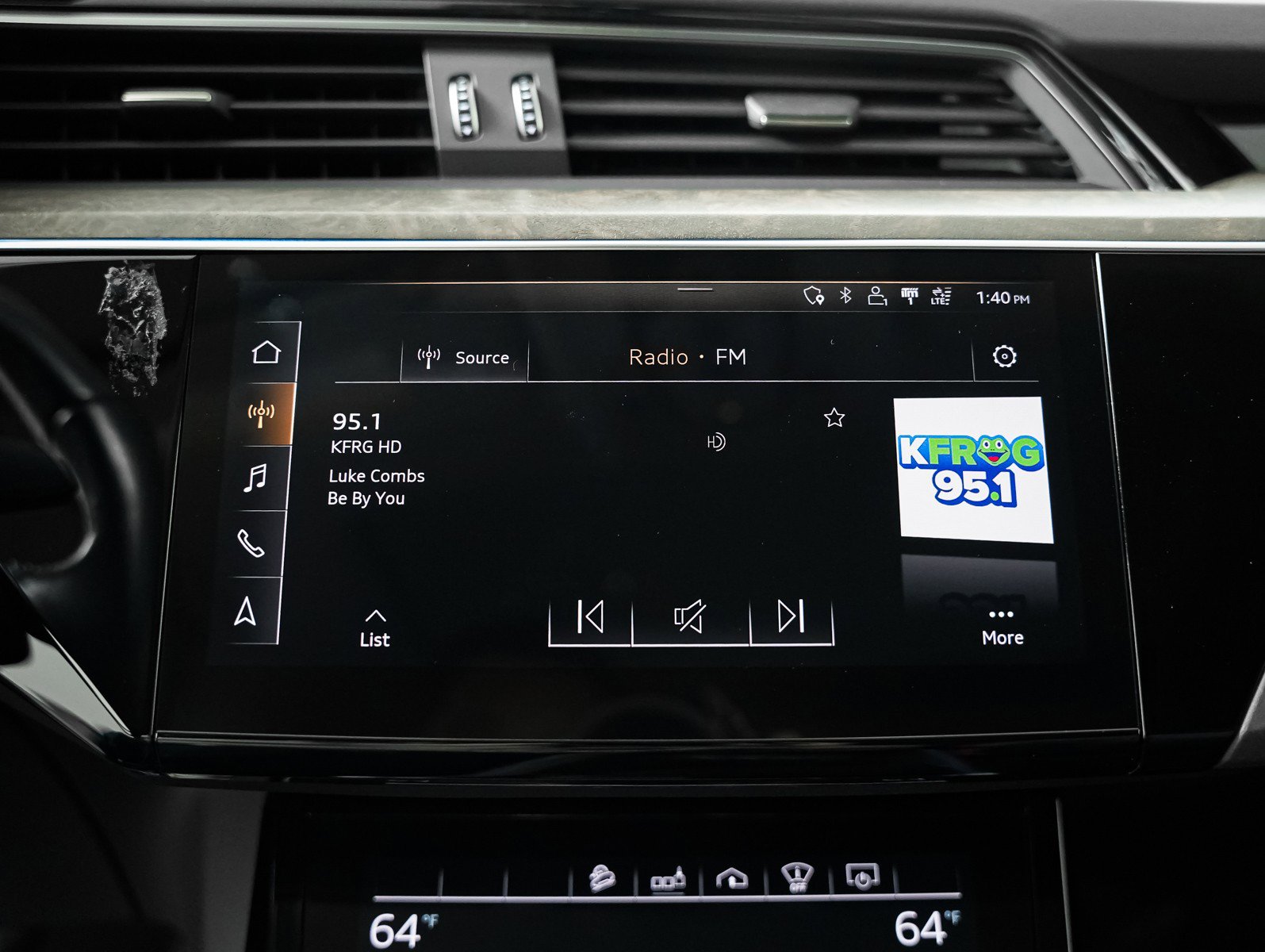 Used 2019 Audi e-tron Prestige w/ Prestige Package AWD/4WD image 20