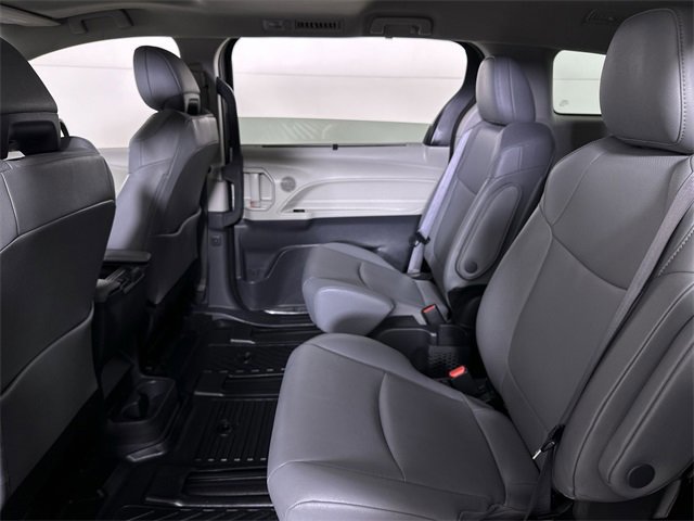 Used 2024 Toyota Sienna XLE image 26