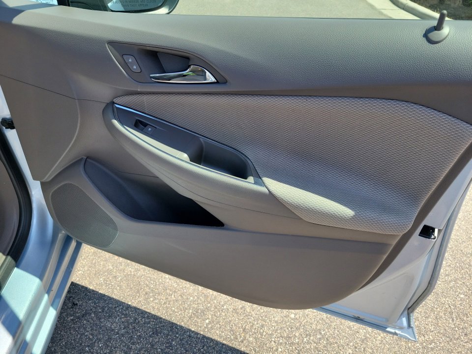 Used 2018 Chevrolet Cruze LS FWD image 35