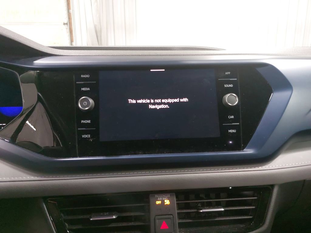 Used 2023 Volkswagen Taos SE w/ Panoramic Sunroof Package image 22