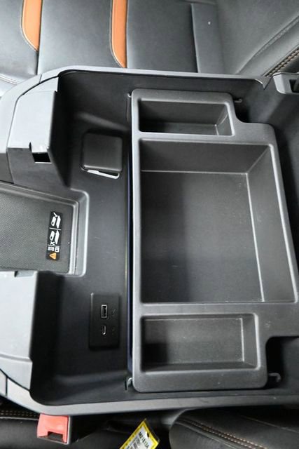 Used 2022 GMC Sierra 1500 AT4 w/ AT4 Preferred Package image 16