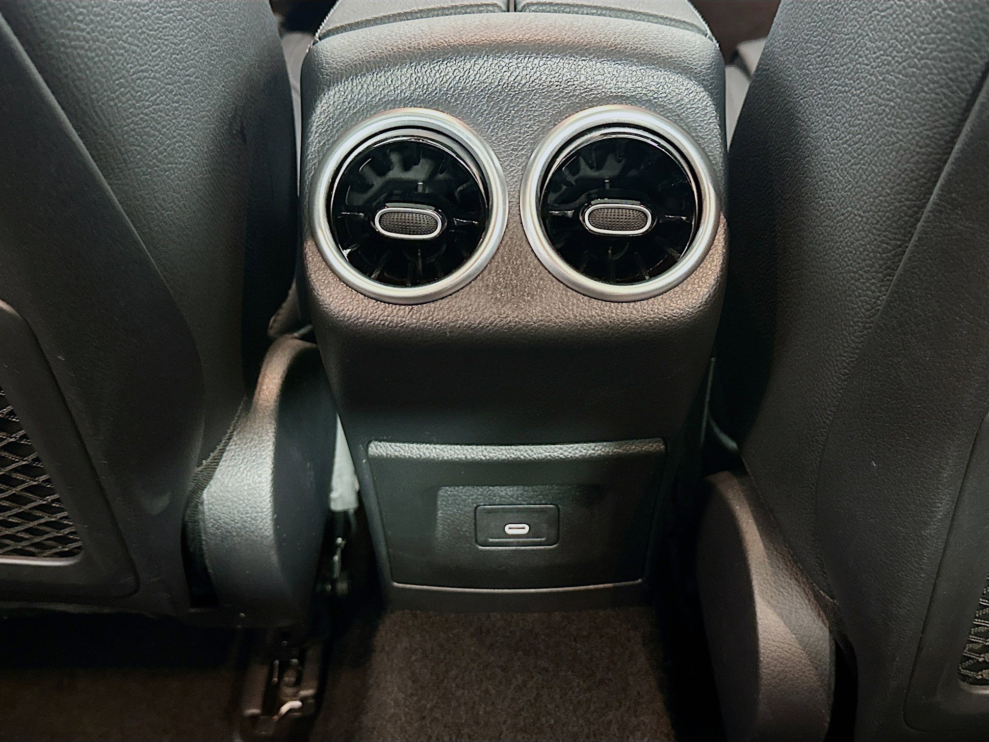 Used 2025 Mercedes-Benz CLA 250 image 28