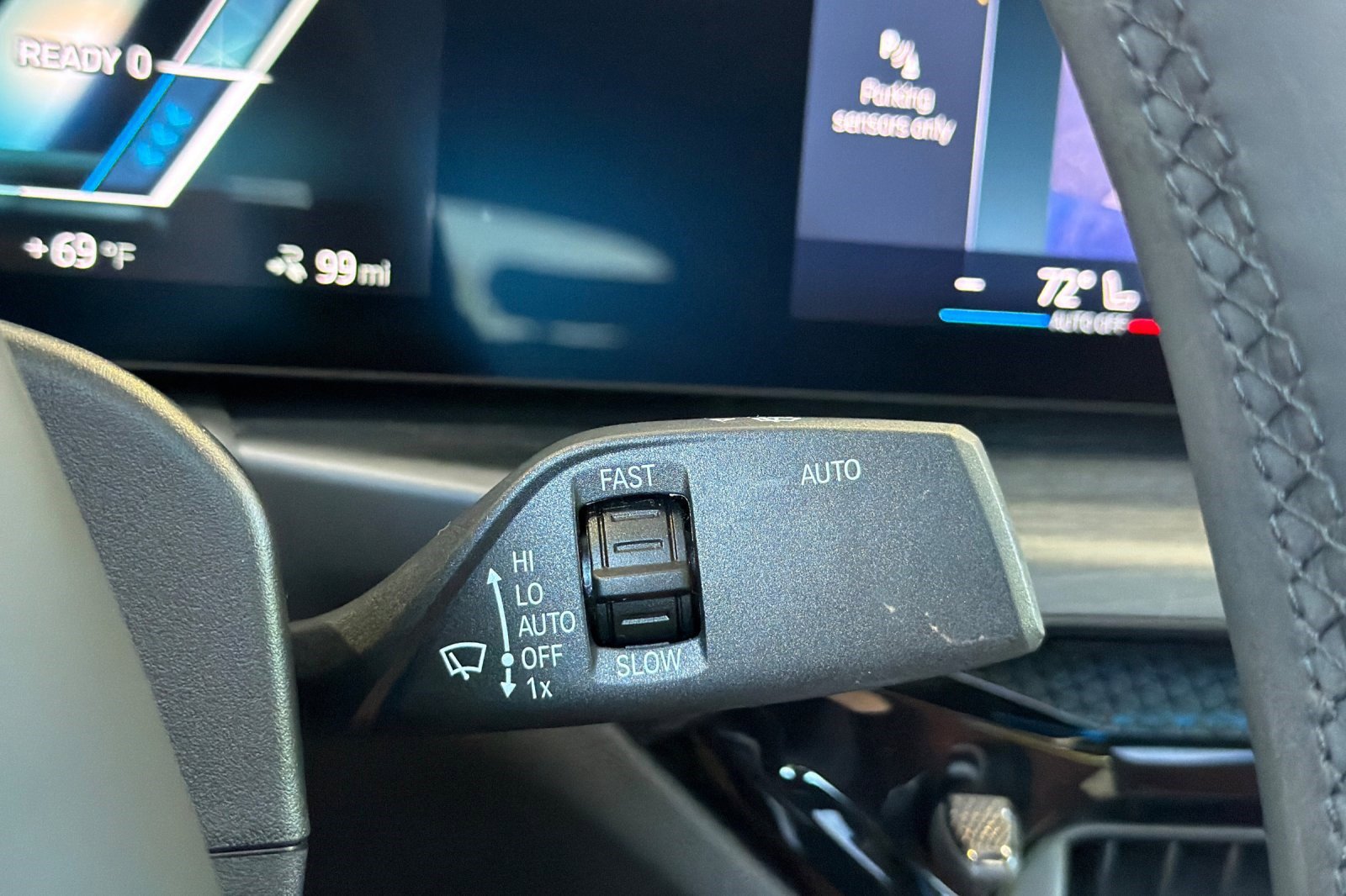 Used 2025 BMW i4 eDrive40 w/ M Sport Package RWD image 33