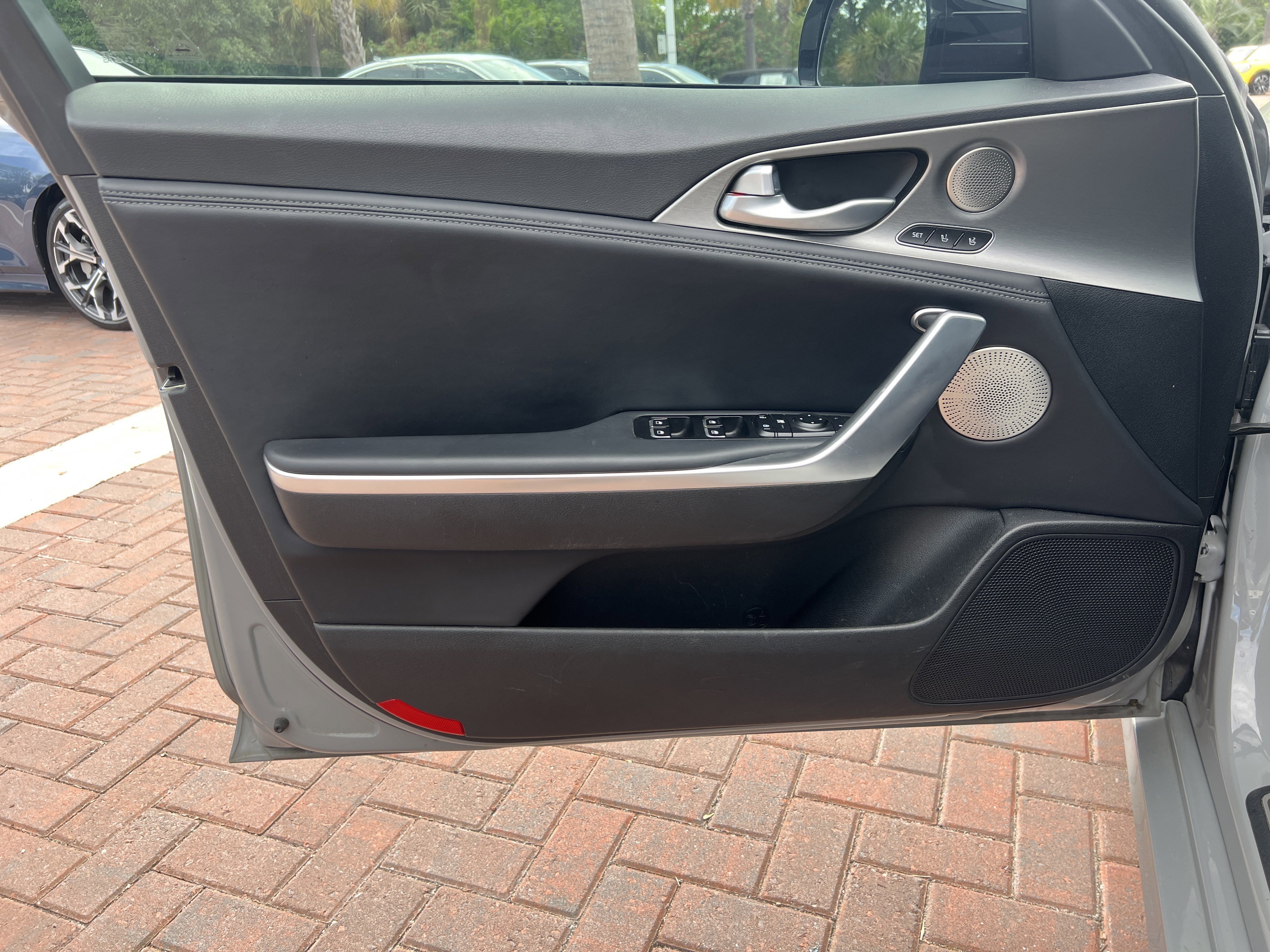 Used 2020 Kia Stinger GT1 RWD image 14