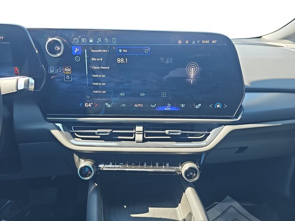 Used 2024 Chevrolet Equinox EV RS FWD image 20