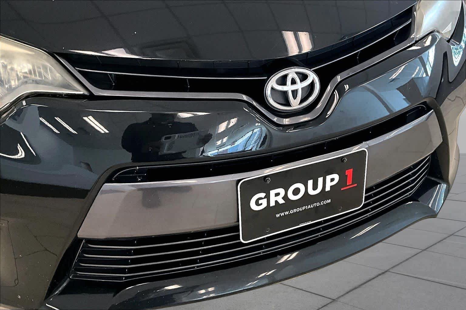 Used 2016 Toyota Corolla LE FWD image 28