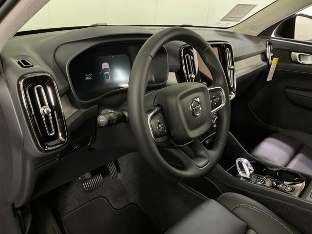 New 2026 Volvo XC40 B5 Plus w/ Protection Package Premier AWD/4WD image 21
