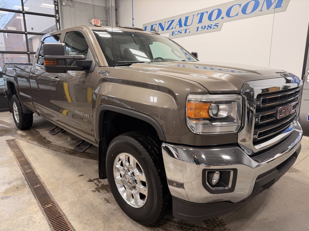 Used 2015 GMC Sierra 2500 SLE w/ SLE Preferred Package image 2
