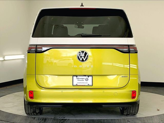 New 2025 Volkswagen ID. Buzz 1st Edition AWD/4WD image 14