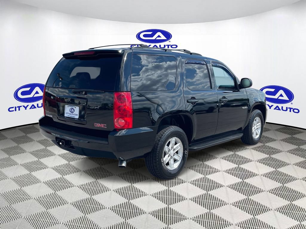 Used 2013 GMC Yukon SLE RWD image 3