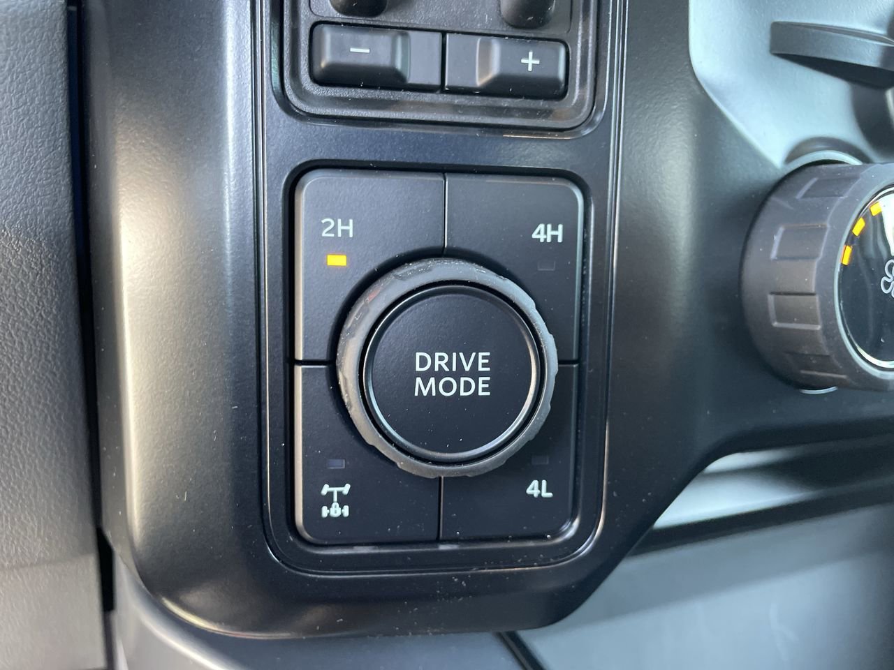 New 2026 Ford F250 XLT w/ XLT Premium Package image 29