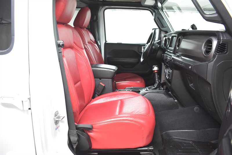 Used 2018 Jeep Wrangler Unlimited Sport S image 23