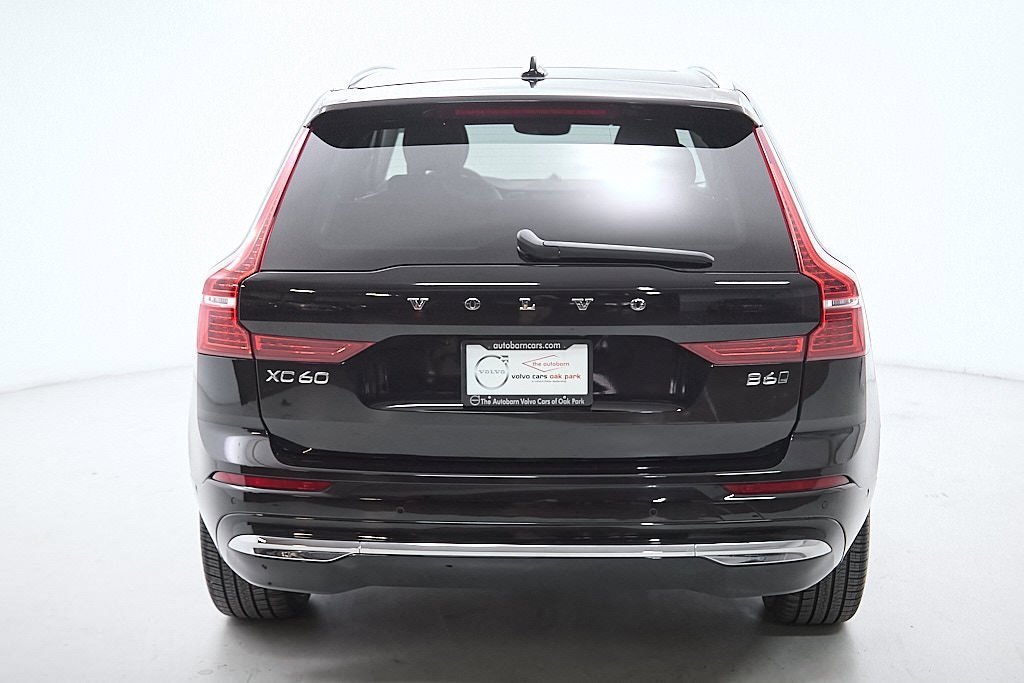 Certified 2023 Volvo XC60 B6 Ultimate w/ Protection Package Premier image 8