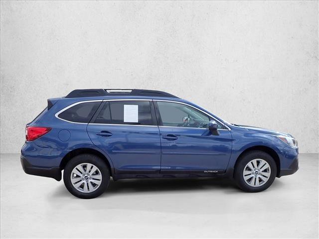 Used 2019 Subaru Outback 2.5i Premium w/ Popular Package #2 AWD/4WD image 5