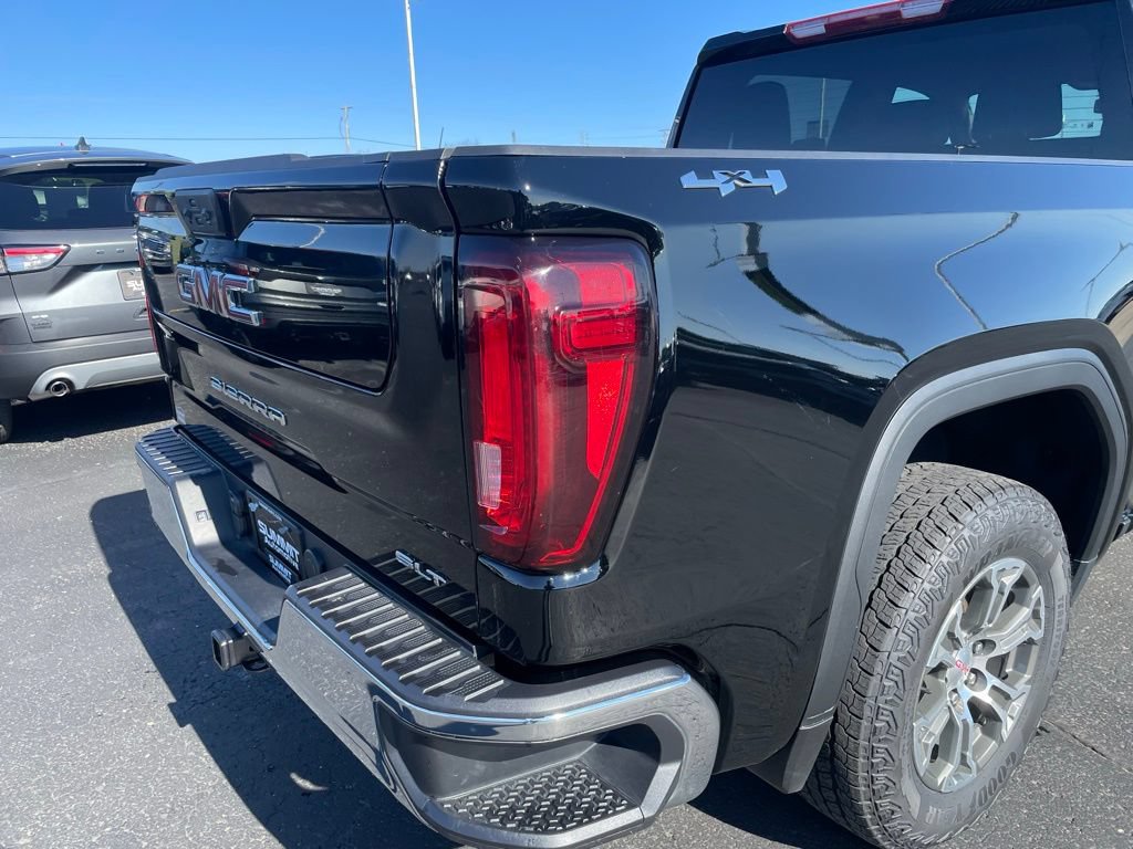 Used 2025 GMC Sierra 1500 SLT AWD/4WD image 30