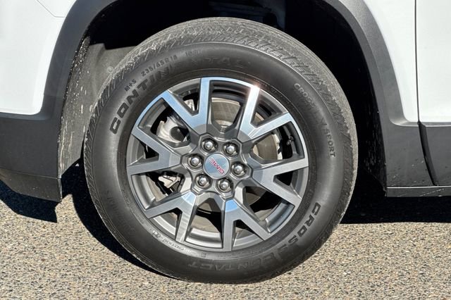 Used 2023 GMC Acadia SLE image 46