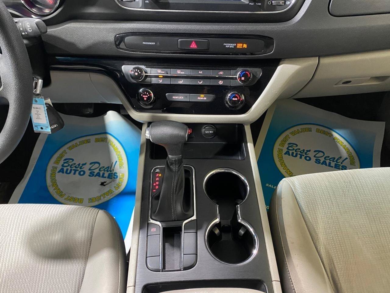 Used 2019 Kia Sedona LX FWD image 14