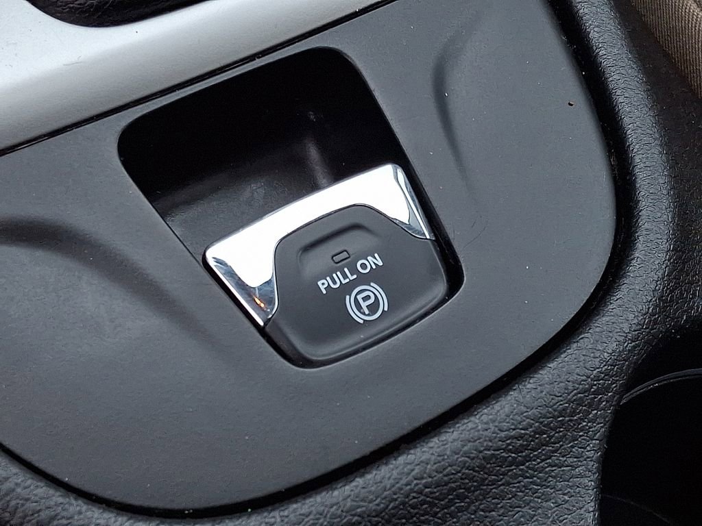 Used 2017 Jeep Cherokee Limited w/ Luxury Group image 24