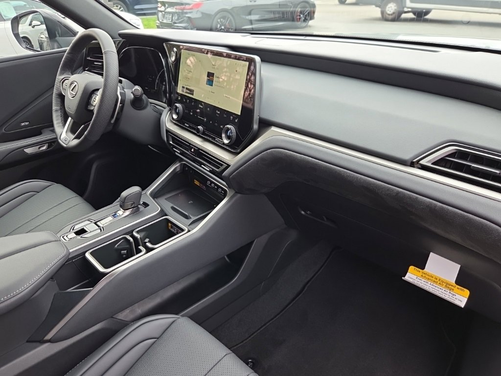 New 2026 Lexus TX 500h AWD image 20