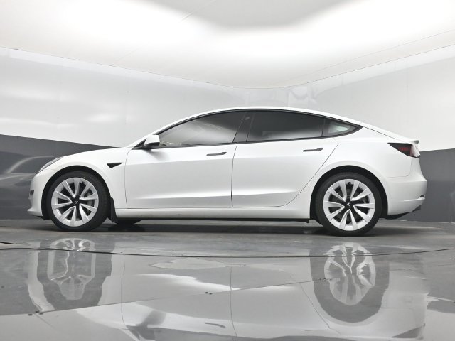 Used 2023 Tesla Model 3 Standard Range RWD image 15