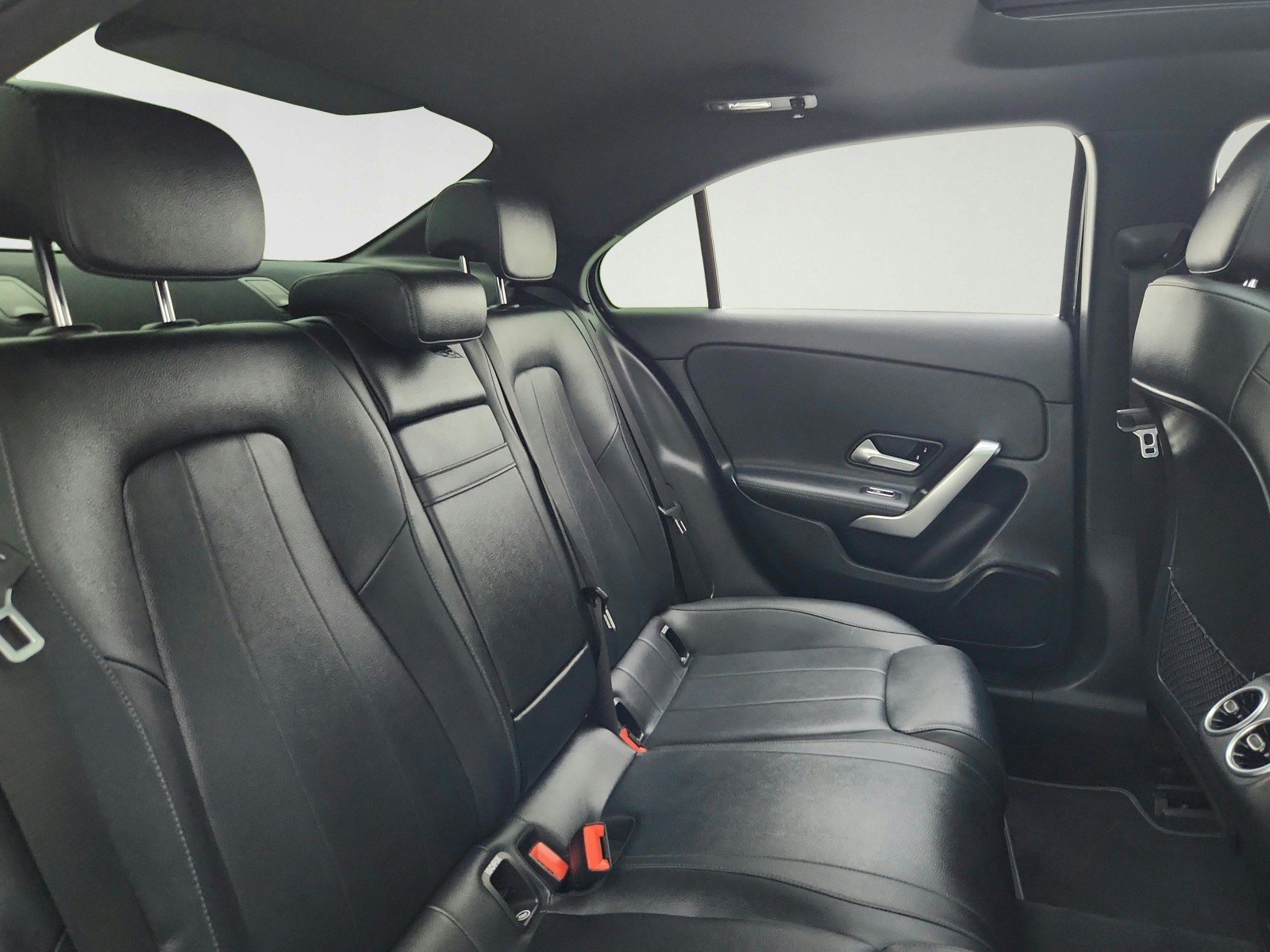 Certified 2022 Mercedes-Benz A 220 image 28