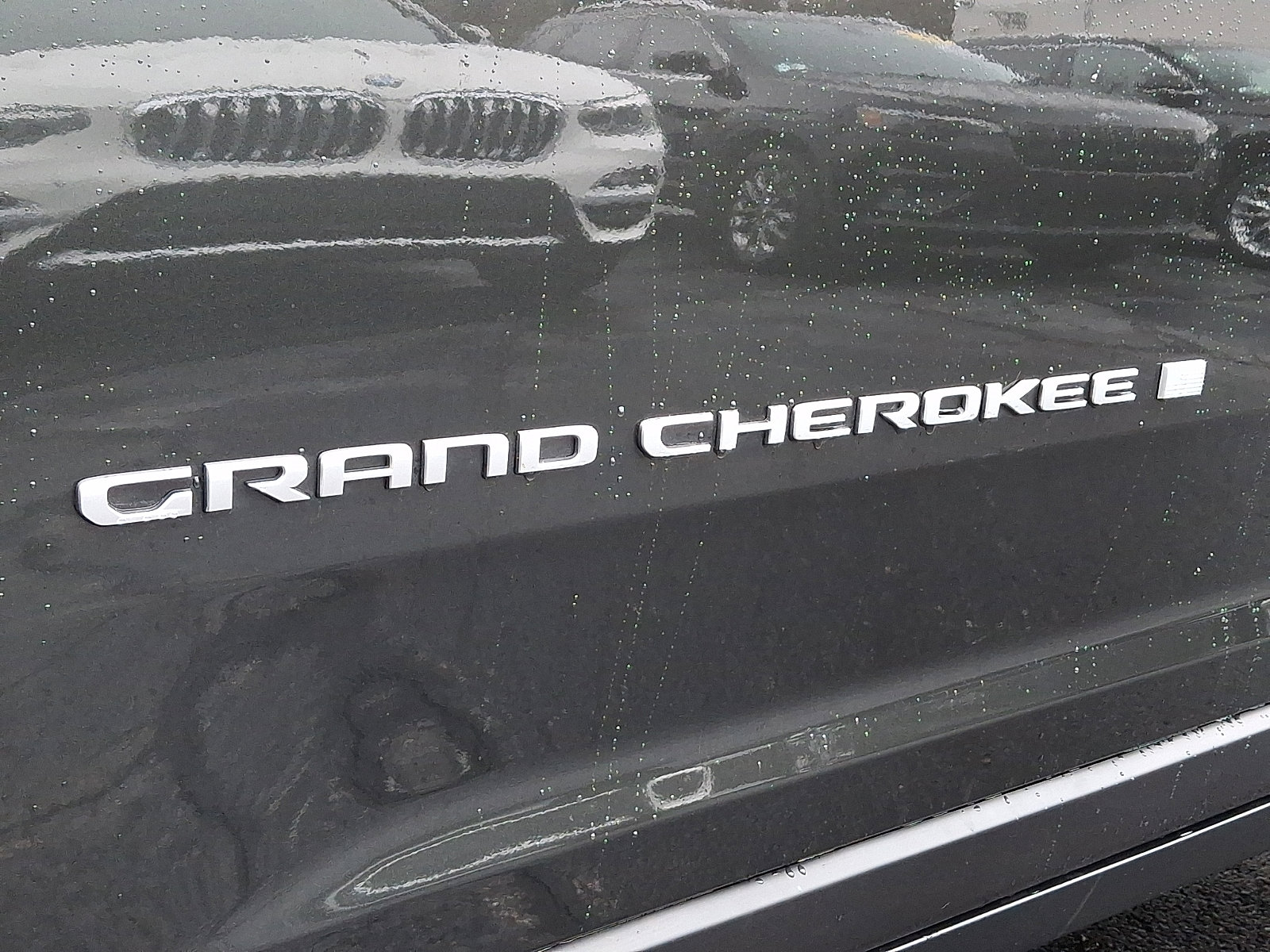 Used 2025 Jeep Grand Cherokee Limited image 31