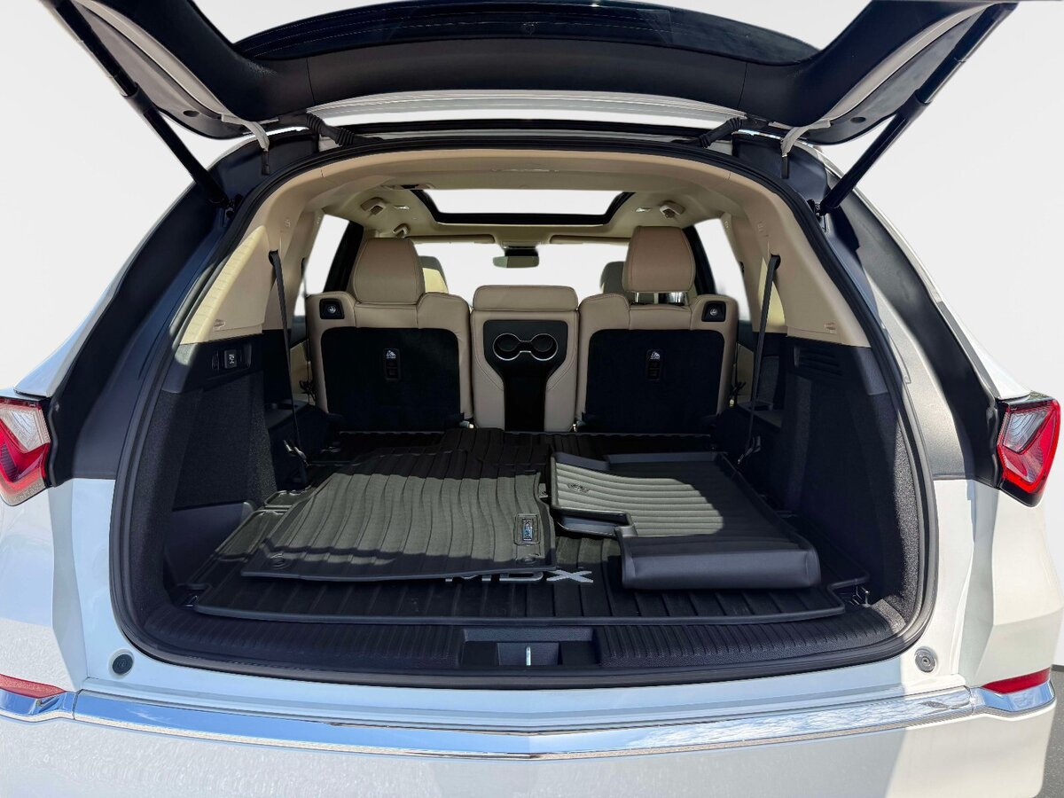 Certified 2026 Acura MDX SH-AWD image 9