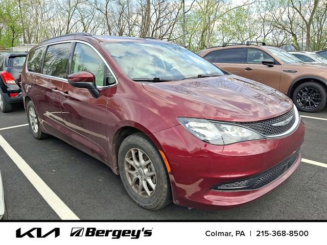 Used 2021 Chrysler Voyager Lxi FWD image 3
