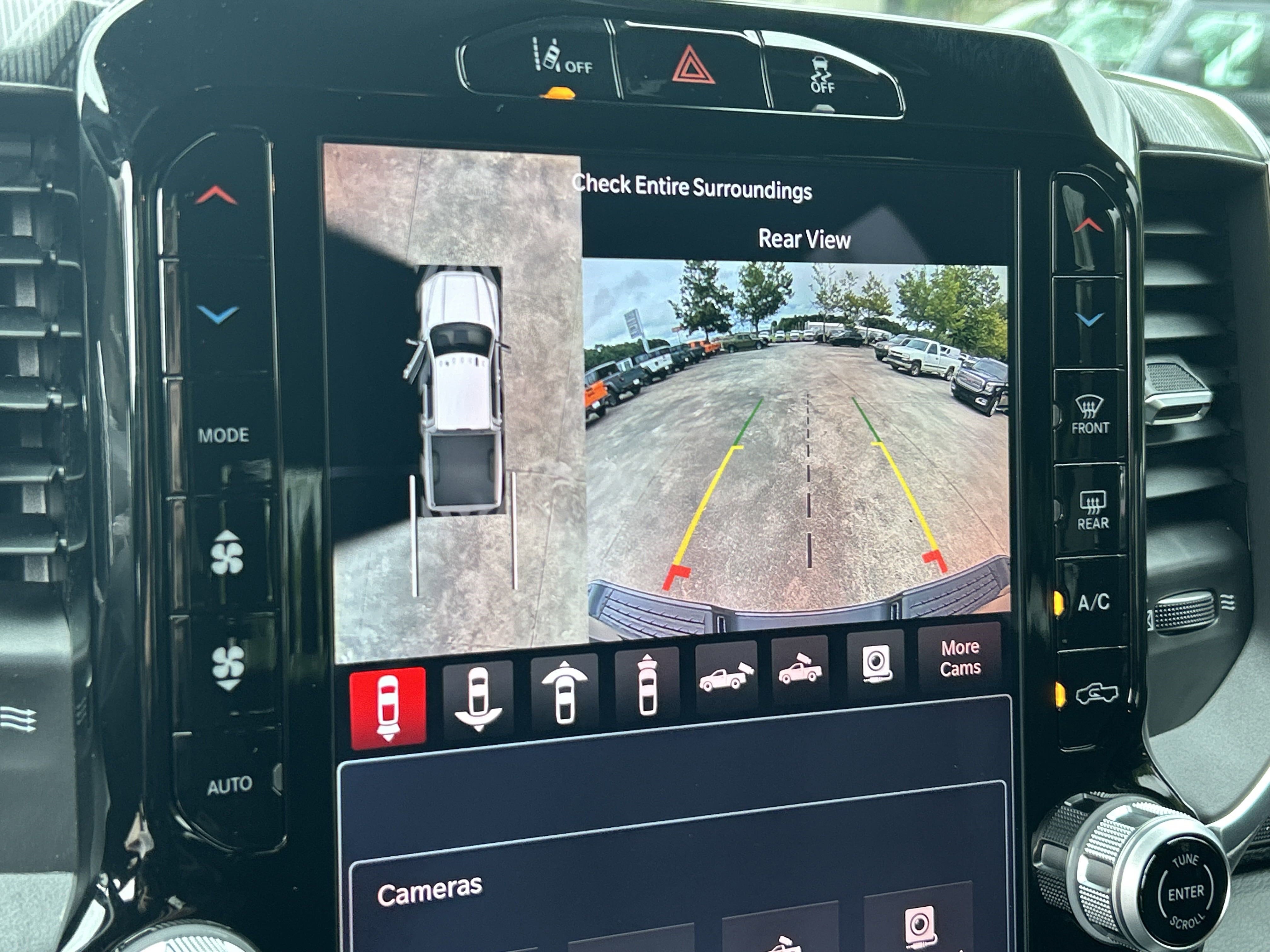 New 2025 RAM 2500 Big Horn AWD/4WD image 28