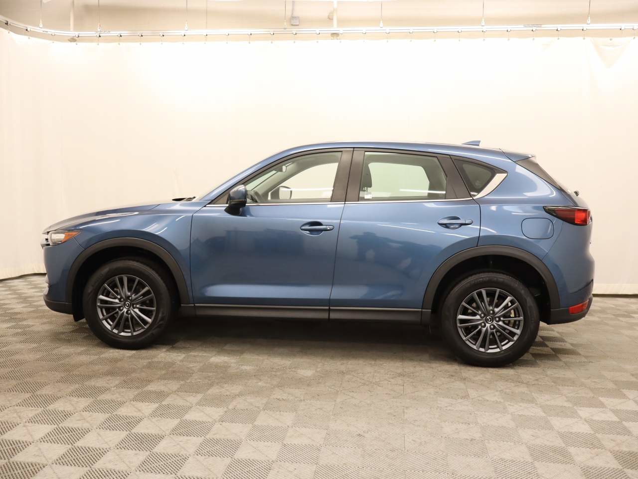Used 2021 MAZDA CX-5 Sport image 2