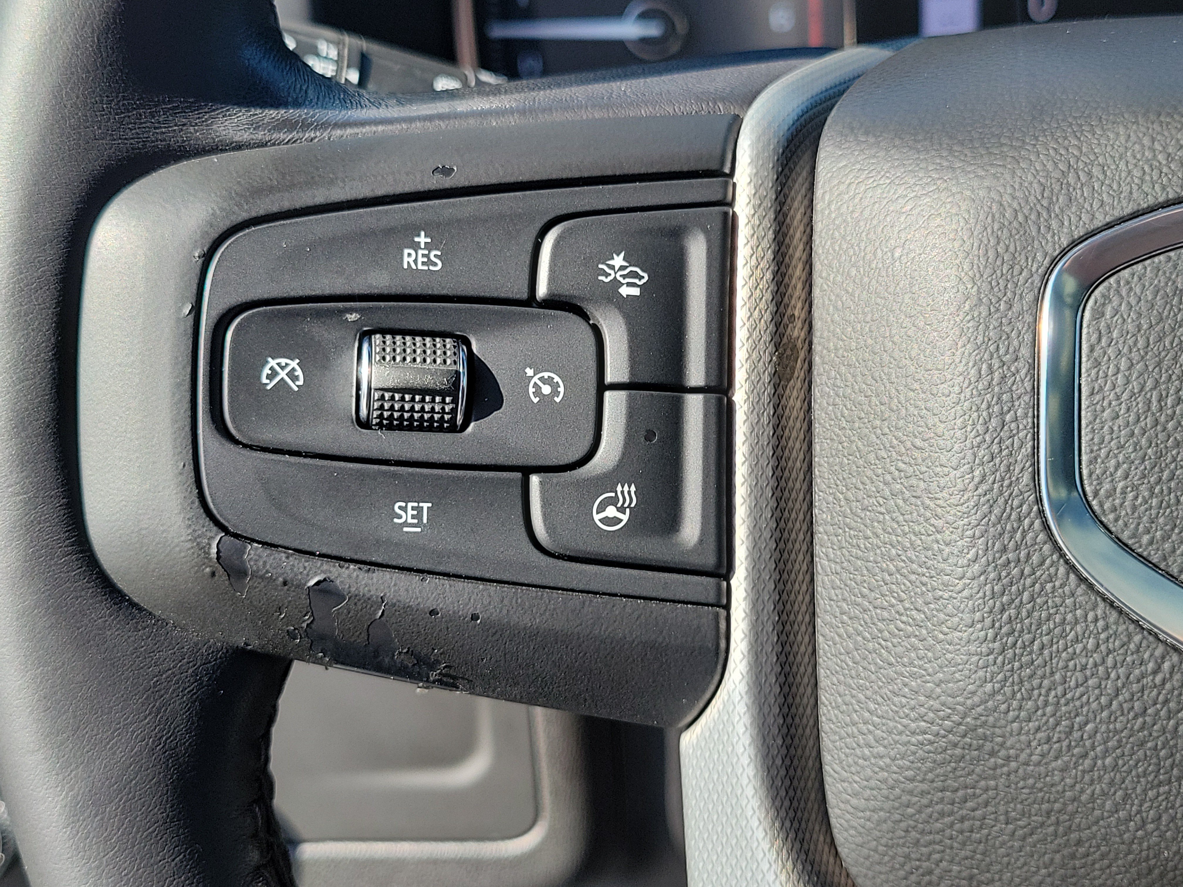 Used 2021 GMC Yukon XL Denali w/ Denali Premium Package RWD image 24