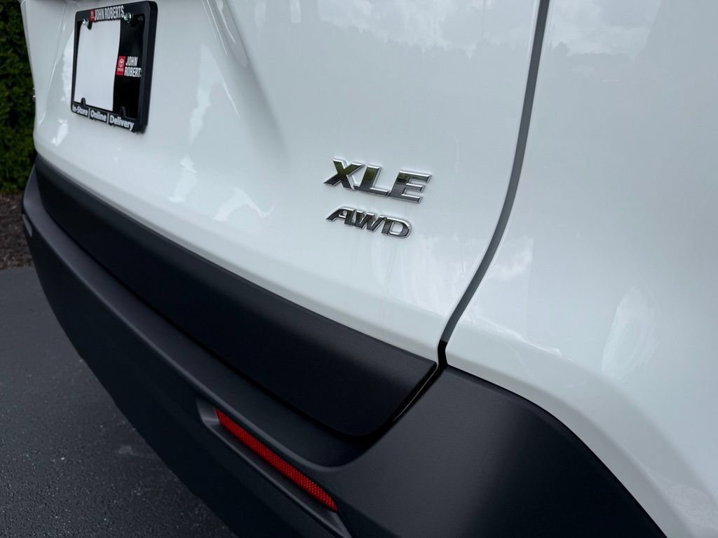 Certified 2025 Toyota RAV4 XLE AWD/4WD image 9