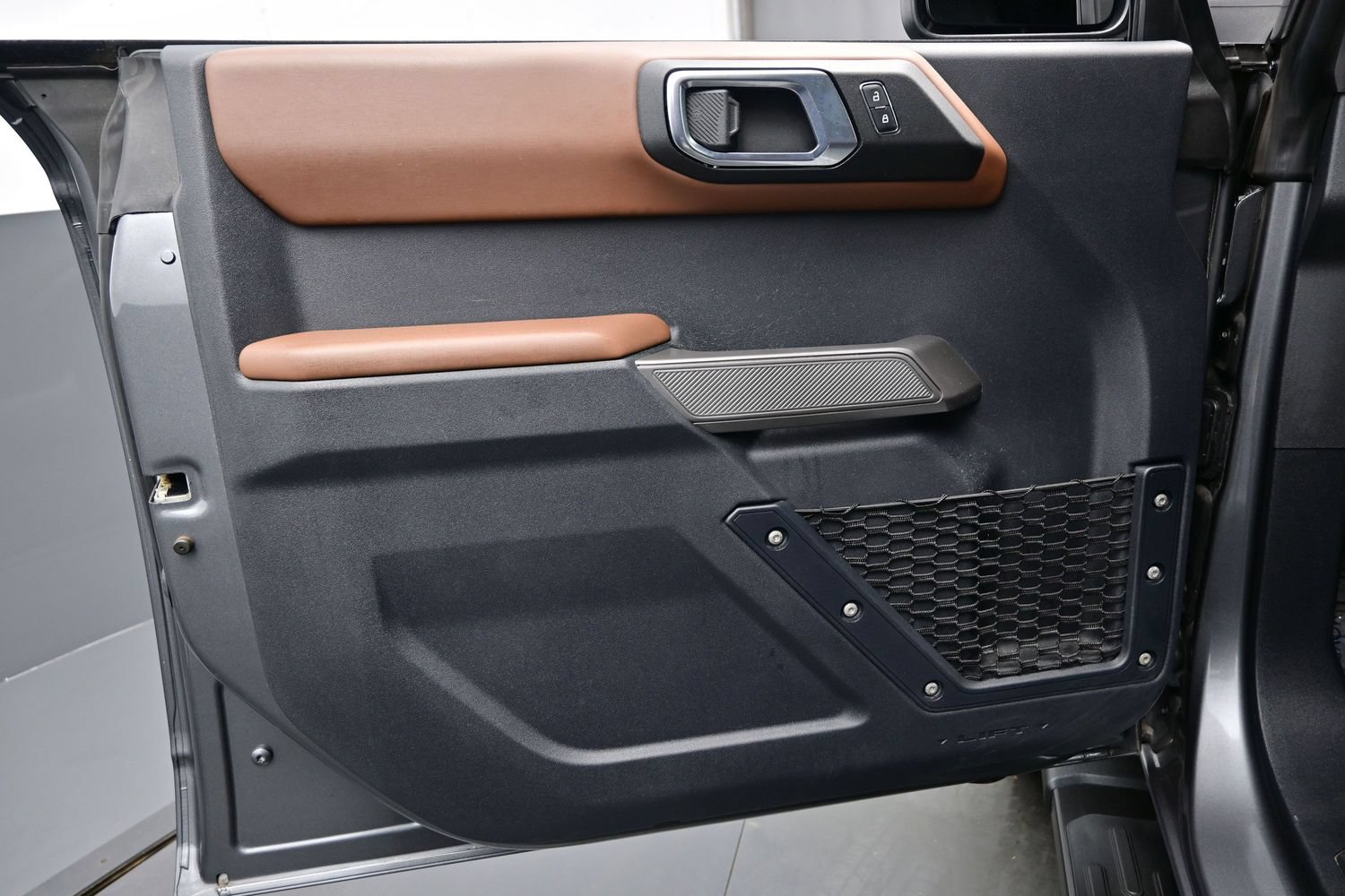 Used 2022 Ford Bronco Outer Banks AWD/4WD image 9