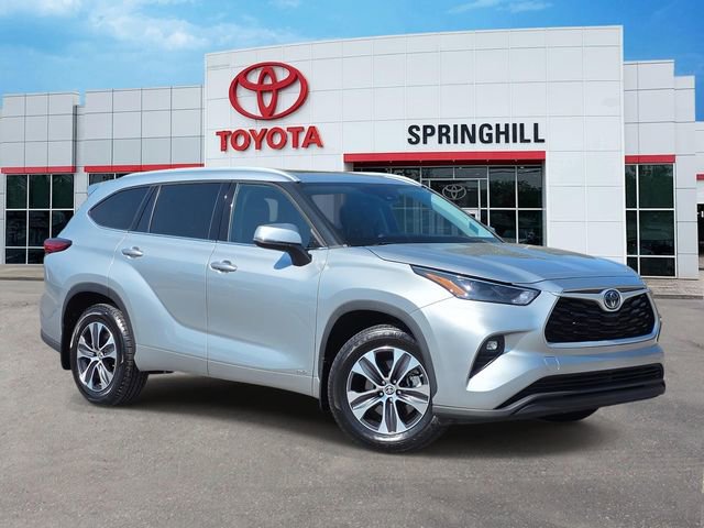 Used 2022 Toyota Highlander XLE image 1