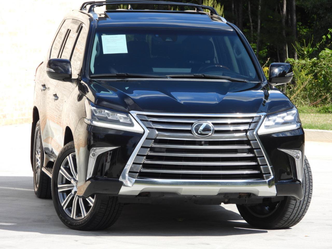 Used 2016 Lexus LX 570 4WD w/ 3rd Row & Luxury Pkg image 20