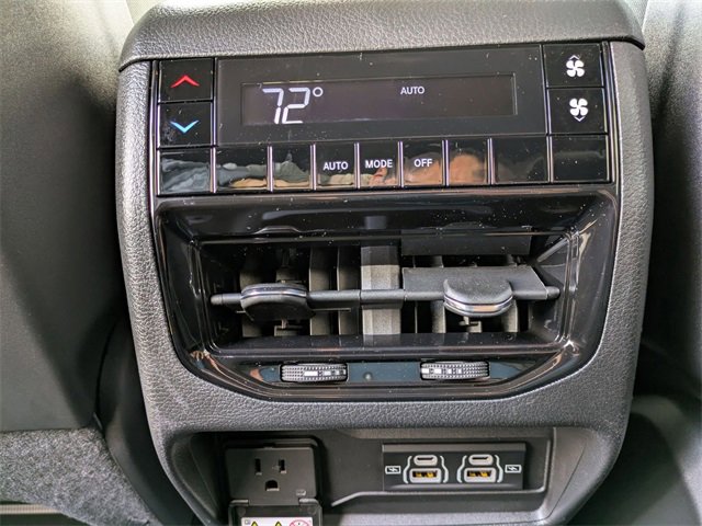 New 2025 Jeep Grand Cherokee L Laredo w/ Luxury Tech Group I image 23