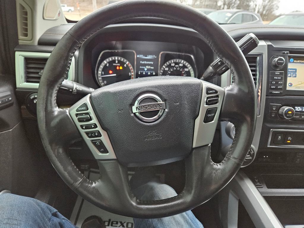 Used 2017 Nissan Titan SL w/ Chrome Package image 12