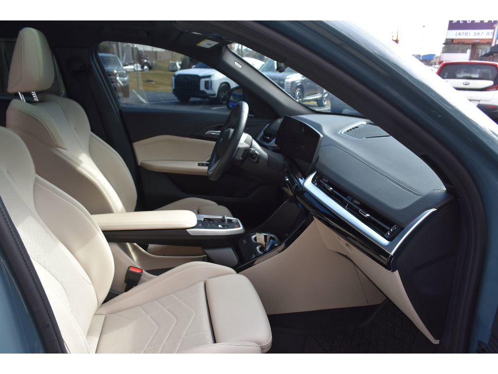 Used 2025 BMW X2 xDrive28i w/ Convenience Package image 14